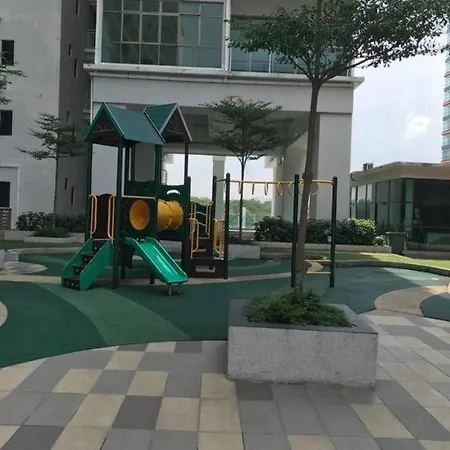 Palazio 情趣民宿 Mount Austin Johor Bahru Exterior photo